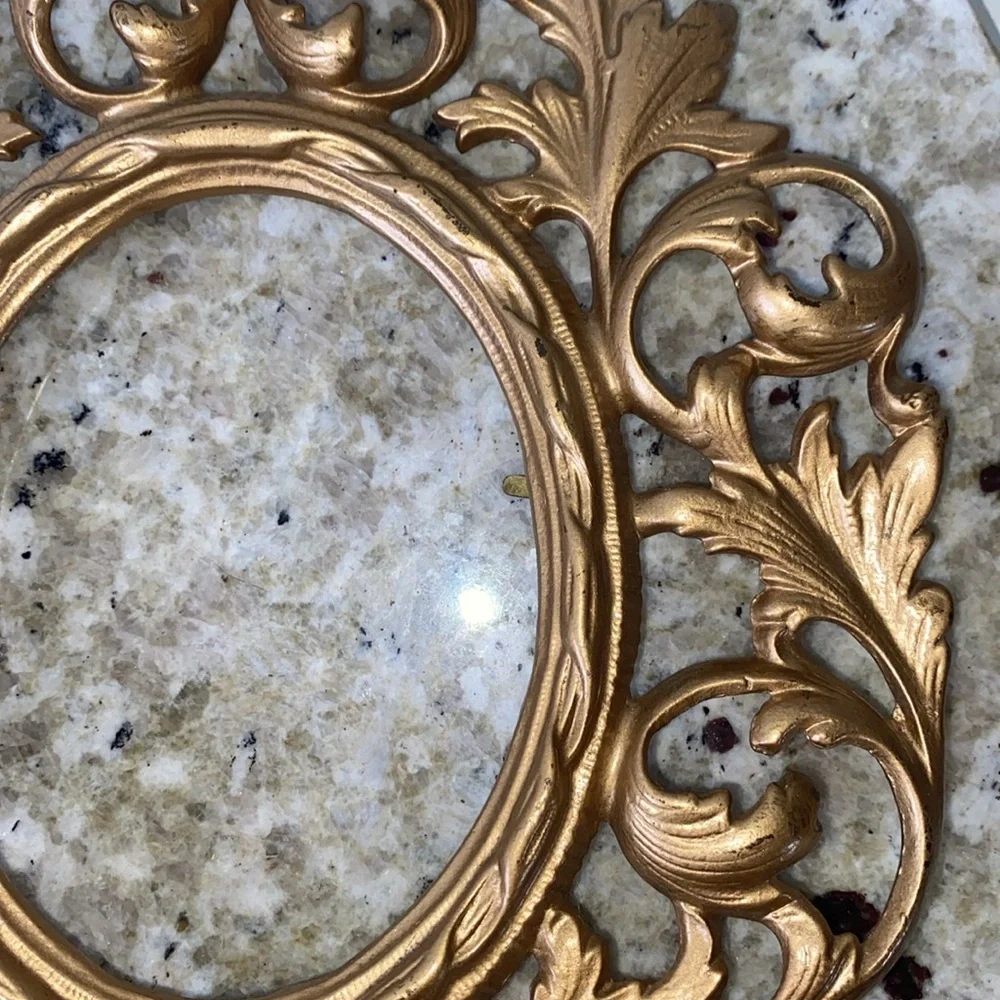 Antique Vintage 1920’s Brass Victorian Standing Easel Frame Gold Gilt Ornate